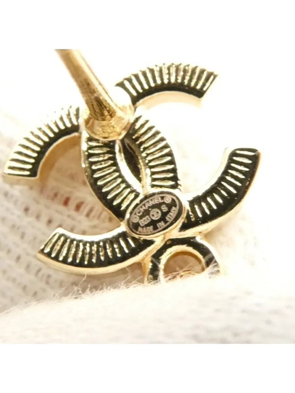 Chanel Earrings CC Logo Perfume Bottle Star - Picture 8 of 8